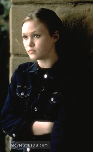 Down To You - Publicity still of Julia Stiles