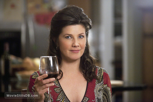 A Family Thanksgiving - Publicity still of Daphne Zuniga