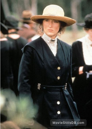 Out of Africa - Publicity still of Meryl Streep