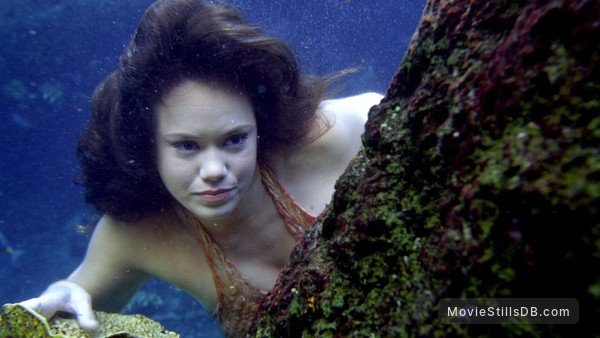 Vancouver actress Allie Bertram makes a splash in Mako Mermaids