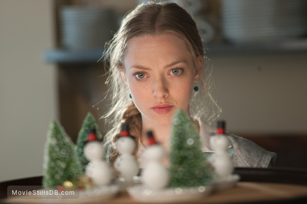 Love The Coopers - Publicity Still Of Amanda Seyfried-9218