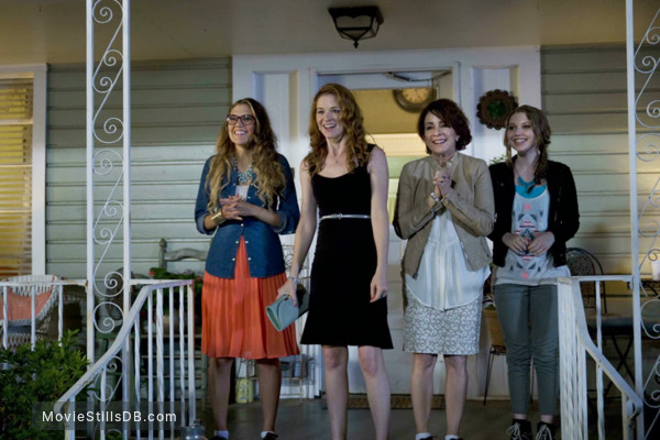 Moms' Night Out - Publicity still of Logan White, Sarah Drew, Patricia Heaton & Sammi Hanratty Moms' Night Out - Publicity still of Logan White, Sarah Drew, Patricia Heaton & Sammi Hanratty