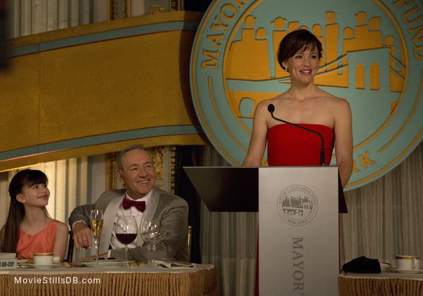 Nine Lives - Publicity still of Kevin Spacey & Jennifer Garner